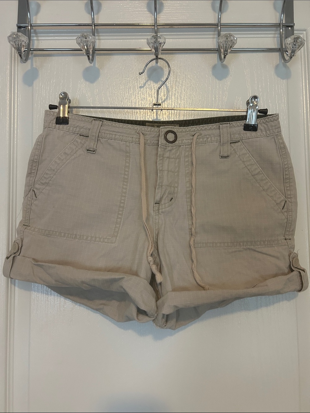 lei Light Beige Cargo Rolled-Hem Drawstring Shorts